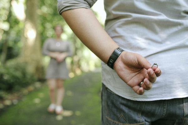 Planning a Picture-Perfect Outdoor Proposal: Tips for Cleaning Up After the Big Moment