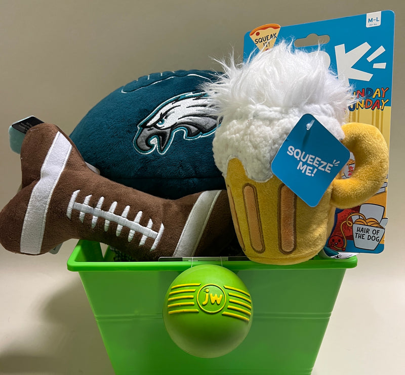 ONLY ONE! Philadelphia Eagles FOOTBALL Super Bowl Dog Toys Gift Basket