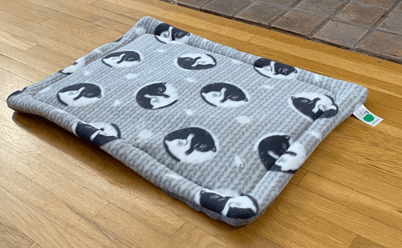 Screaming Pickles Handmade Fleece Pet Bed Cozy Mat: Yin Yang Kitties - Glad Dogs Nation | ALL Profits Donated